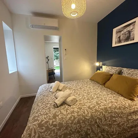 Calme En Plein Centre De Avec Terrasse Privative Et Confort Inclus - Fr-1-489-475 Vakantiehuis
